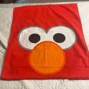 Elmo beach towel